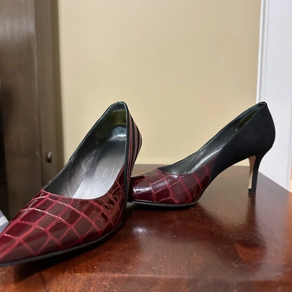 Roberto Capucci  pumps is size 7.5 great condition - Picture 3 of 9